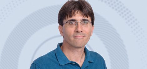 Prof. Avi Pe'er